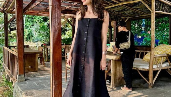 Wow! Luna Maya Memukau dengan Gaya Seksi dan Glamor di Dress Hitam