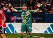Media Vietnam Terkejut dengan Bergabungnya Maarten Paes ke Timnas Indonesia
