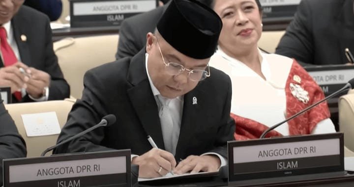Profil Pimpinan DPR Periode 2024-2029: Memperkuat Kemandirian dan Keterwakilan di Parlemen Profil Pimpinan DPR Periode 2024-2029: Memperkuat Kemandirian dan Keterwakilan di Parlemen