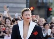 Zendaya Tampil Memukau di Paris Fashion Week dengan Setelan Louis Vuitton