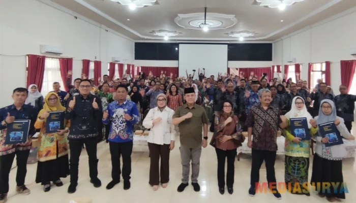 Pj Bupati Barsel Resmikan Pelatihan Peningkatan Kompetensi Guru dan Tenaga Kependidikan