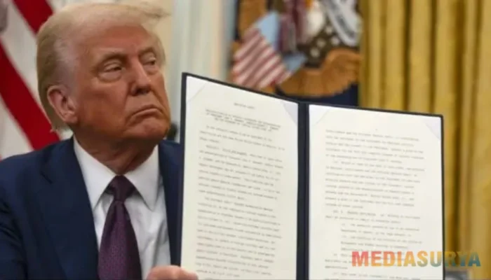 Kolombia Akhirnya Menyerah, Siap Terima Warga yang Dideportasi dari AS Setelah Ancaman Trump