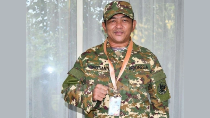 Wakil Bupati Barito Selatan, Khristianto Yudha, mengenakan seragam militer saat mengikuti Retret Kepemimpinan Kepala Daerah di Akmil, Magelang. (foto: MediaSurya/dok)