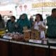 Ketua TP-PKK Barsel membuka Pasar Penyeimbang untuk stabilisasi harga menjelang Idulfitri 2025.