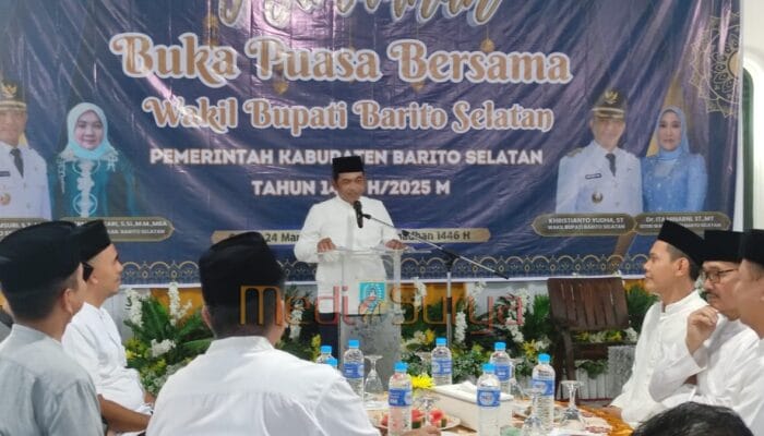 Wabup Barsel Gelar Bukber Jelang Idulfitri, Pererat Silaturahmi dengan Masyarakat