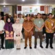 Wakil Ketua I DPRD Barsel, Ideham, menghadiri Musrenbang Kecamatan Dusun Hilir bersama pejabat dan masyarakat setempat. (foto: MediaSurya/dok)