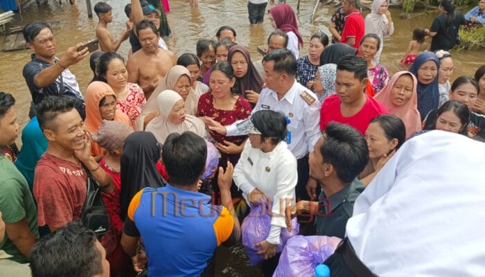 Gerak Cepat PUPR Barsel: Ribuan Paket Sembako untuk Warga Terdampak Banjir