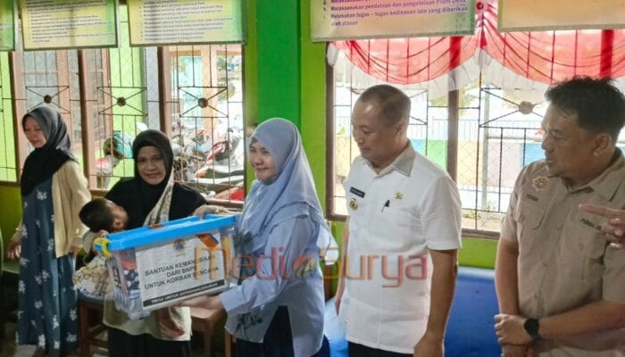 Tanggap Darurat Banjir di Barsel, Bupati Eddy Raya Samsuri Pastikan Bantuan Sampai ke 46 Desa