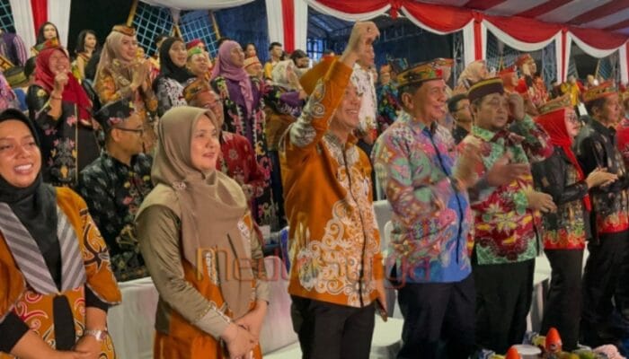 Bupati Barsel Dukung Pelestarian Budaya Lewat Pembukaan FBIM 2025 di Palangka Raya