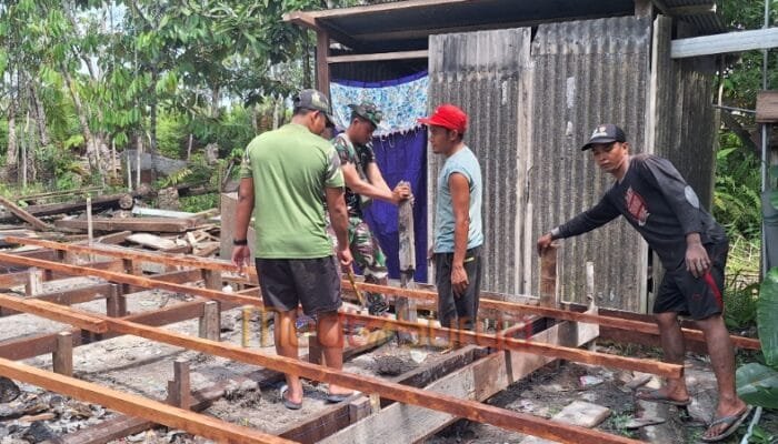 Satgas TMMD Kodim 1012/Buntok Bangun Harapan Lewat Perbaikan RTLH di Wungkur Baru