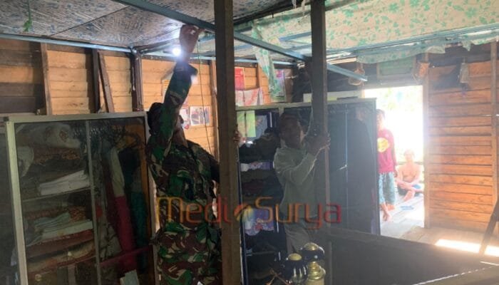 Satgas TMMD Kodim 1012/Buntok Rehab Rumah Warga di Desa Talio, Wujud Nyata Gotong Royong dan Kepedulian TNI
