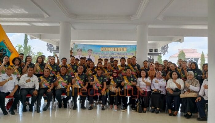 Wabup Barsel Lepas Kontingen FBIM 2025, Tekankan Pelestarian Budaya Lokal dan Sportivitas