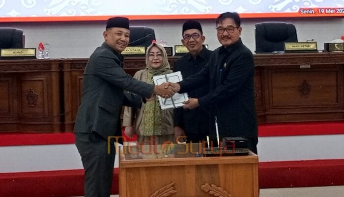 Bupati Barsel Apresiasi 14 Rekomendasi DPRD untuk Tingkatkan Kinerja Pemerintahan