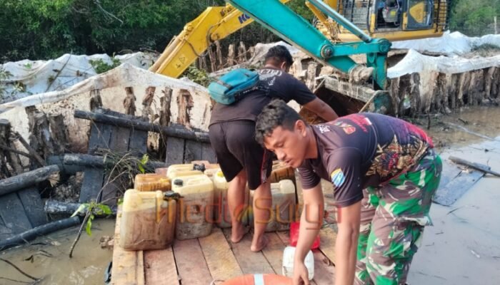Satgas TMMD Pastikan BBM Alat Berat Aman Demi Kelancaran Pengerjaan Jalan