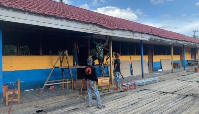 Dukung Pendidikan Berkualitas, Satgas TMMD Ke-124 Kodim 1012/Buntok Rehab SDN 2 Karau Kuala