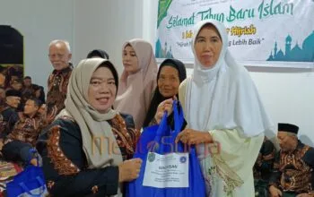 Anggota DPRD Barsel Hj Rida Sri Ahlina Hadiri Tirakatan 1 Suro di Buntok