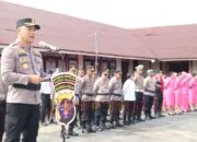 Kapolres Barsel Pimpin Upacara Kenaikan Pangkat, 19 Personel Terima Penghargaan