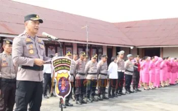 Kapolres Barsel Pimpin Upacara Kenaikan Pangkat, 19 Personel Terima Penghargaan