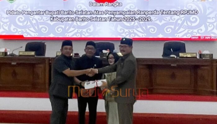 DPRD Barsel Gelar Rapat Paripurna Bahas Raperda RPJMD 2025–2029