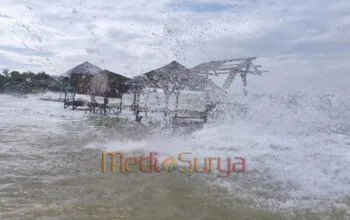 Banjir Rob Terjang 4 Kecamatan di Pamekasan, Polisi Imbau Warga Jauhi Pantai