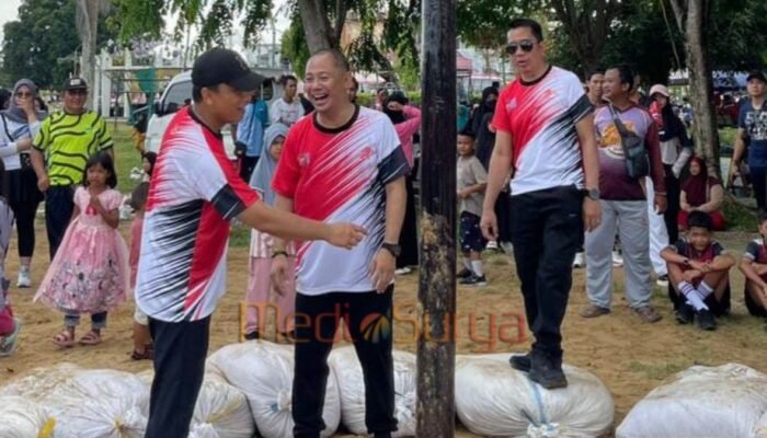 Wakil Ketua DPRD Barsel Hadiri Jalan Santai HUT Bhayangkara Ke-79