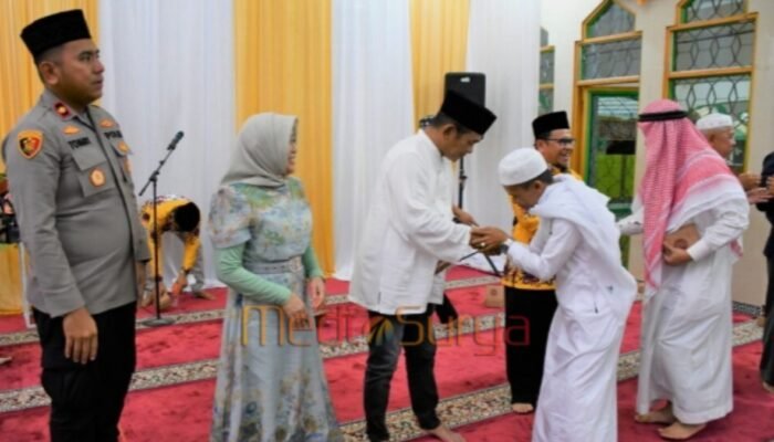 Wabup Barsel Sambut Jamaah Haji, Harap Jadi Teladan di Tengah Masyarakat