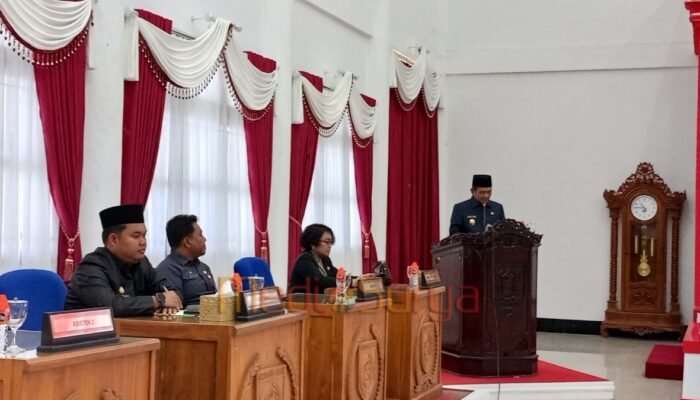 Paripurna DPRD, Wabup Barsel Sampaikan Ranperda RPJMD 2025–2029 dan Dorong Pembentukan Pansus