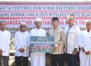 Polres Barsel Serahkan Hewan Kurban, Pererat Hubungan Sosial dengan Warga