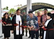 Wakil Bupati Barsel Resmikan Kantor Sekretariat Resort GKE dan Gereja Victoria Buntok