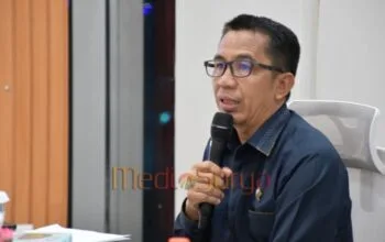 Wakil Ketua I DPRD Barsel Hadiri Penyerahan Opini WTP, Sebut Jadi Kado 100 Hari Kerja Bupati dan Wabup