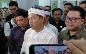 Korban mengaku melihat Dedi Mulyadi saat kericuhan di acara pernikahan maut putranya yang berujung 3 tewas. (Hakim Ghani/detikJabar)