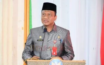 Kepala BPKAD Barsel, H Ahmad Akmal Husaen, saat memberikan sambutan pada peluncuran Koperasi Merah Putih di Gedung Jaro Pirarahan, Buntok.