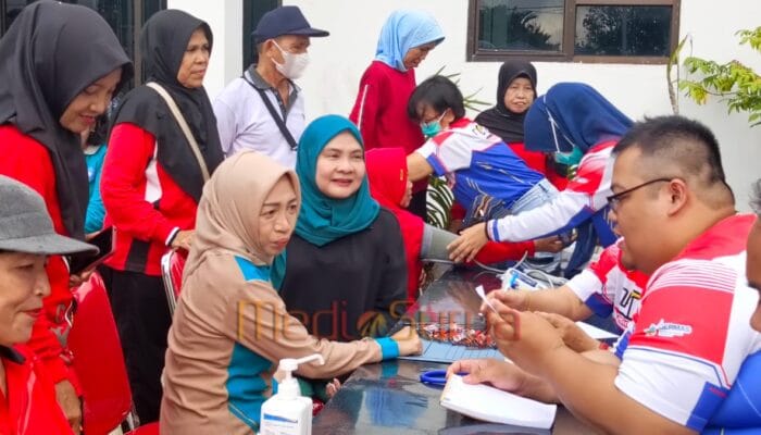TP PKK Barsel Gelar Senam Lansia dan Pemeriksaan Kesehatan Gratis
