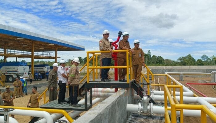 Wabup Barsel Resmikan Terminal BBM Danau Sadar