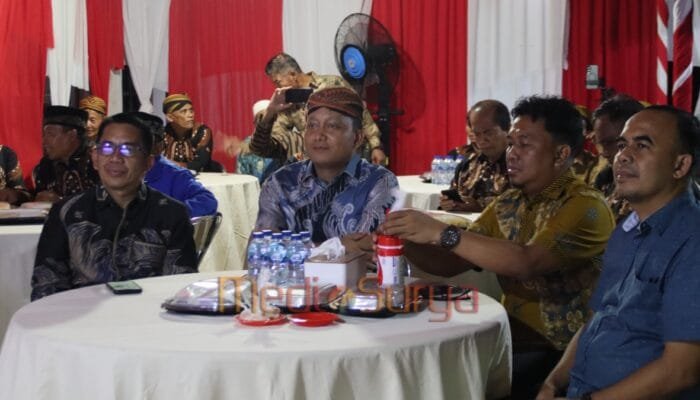 Wakil Ketua DPRD Barsel Hadiri Nobar Wayang Kulit, Dukung Pelestarian Budaya di Hari Bhayangkara ke-79