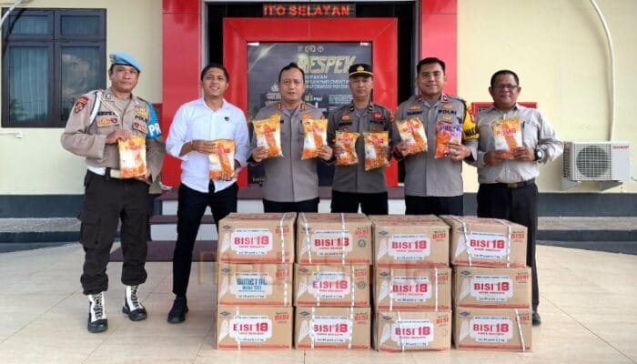Dukung Asta Cita Presiden, Kapolres Barsel Salurkan 250 Kg Bibit Jagung Unggul
