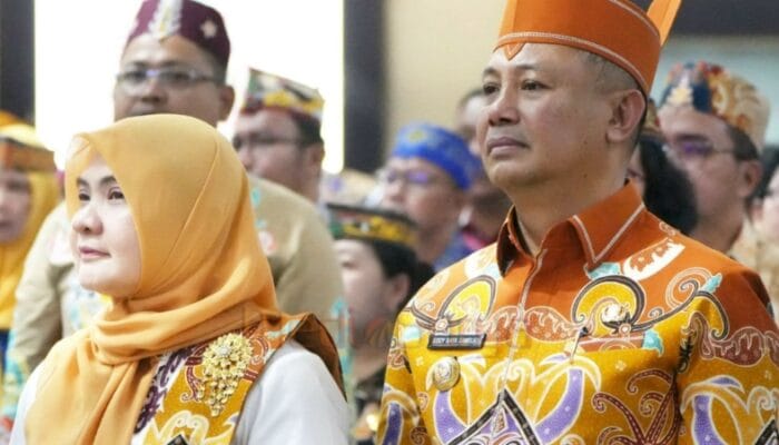 Bupati Barsel Dikukuhkan Jadi Ayah GenRe dan Orang Tua Asuh GENTING