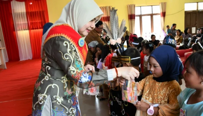 Lomba Menyanyi TK dan Bercerita Guru PAUD