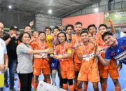 Bupati Barsel Tutup Turnamen Futsal HUT RI ke-80, Macan Muda Juara