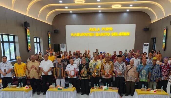 Asisten I Setda Barsel Buka Rakerda ke-III MD-AHK Tahun 2025
