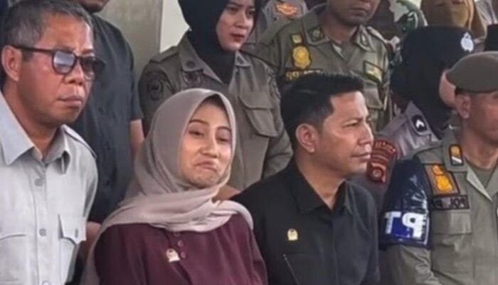 Viral Anggota DPRD Gorut Ejek Demonstran, Dheninda Chaerunnisa Buka Suara