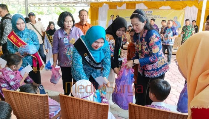 Kunker di Dusel, TP PKK Barsel Perkuat Posyandu dan PAUD Hadapi Indonesia Emas