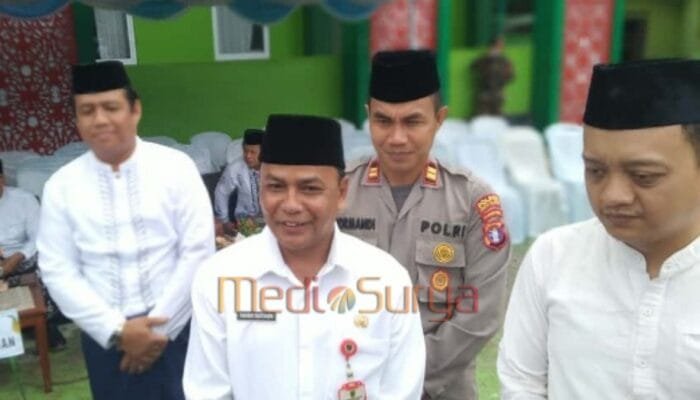 Asisten I Setda Barsel Ajak Santri Berperan Aktif Dalam Pembangunan Daerah