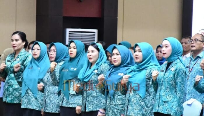 Ketua TP PKK Barsel Hadiri Kunker Ketua Umum TP PKK Pusat di Palangka Raya