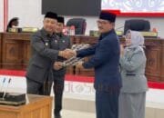 Paripurna DPRD ke-4, Bupati Barsel Sampaikan Persetujuan Dua Ranperda Strategis Tahun Anggaran 2026