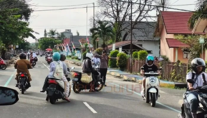 Tingkatkan Kamseltibcarlantas, Polres Barsel Gelar Pengaturan Lalu Lintas di Pagi Hari
