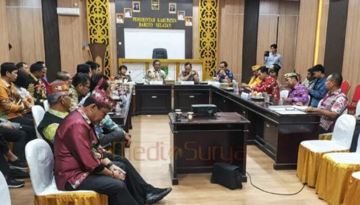 Mediasi PT KNPI dan Warga Dadahup Walk Out, Wabup Barsel Minta Musyawarah Dijaga